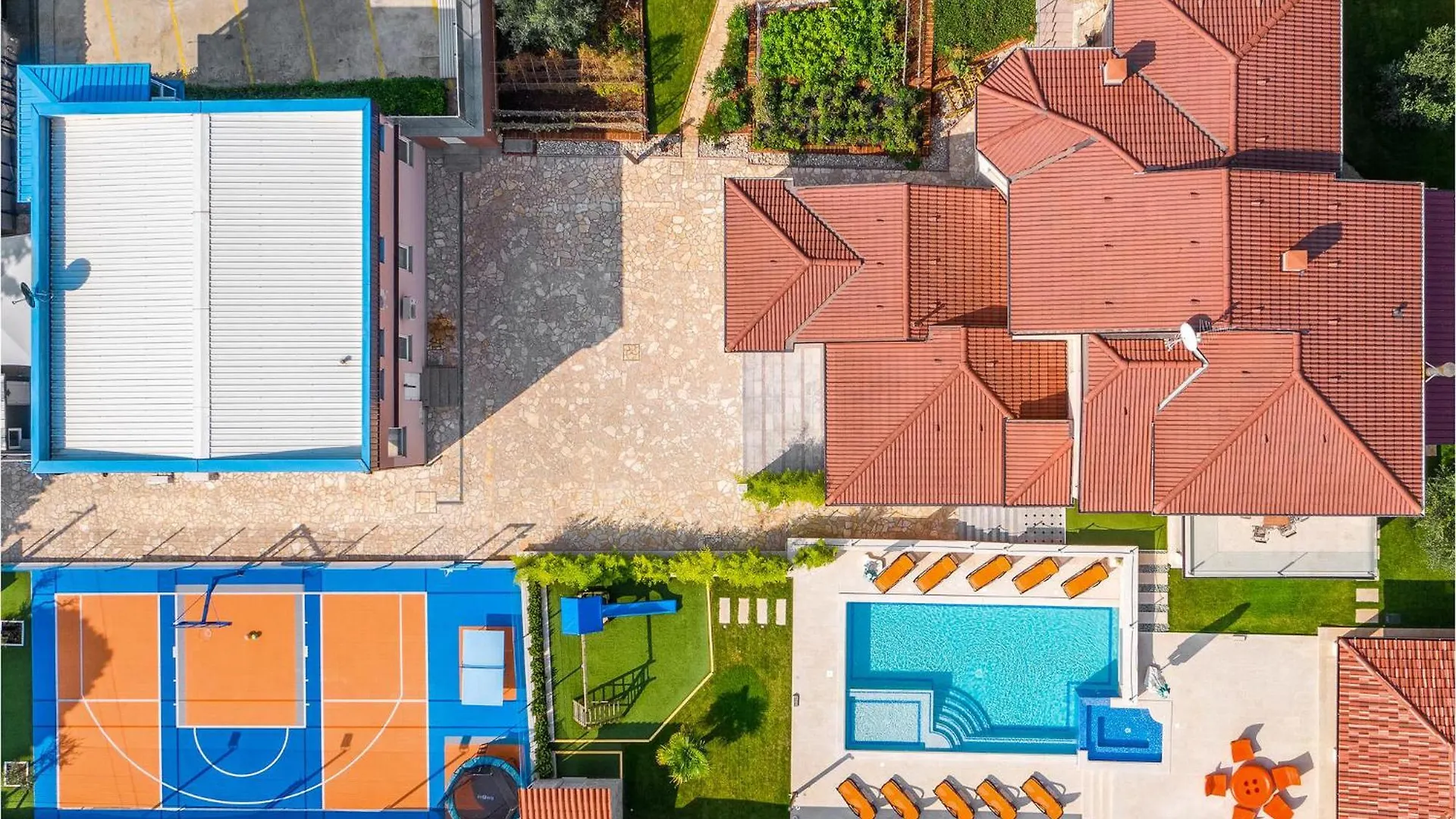 Dom wakacyjny 7 Bedroom Cozy Home In Valtura Chorwacja